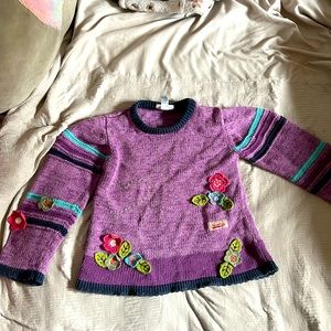 Girls knitted sweater size 8 with flowers